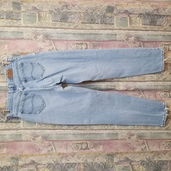 Distressed 5-pockets jeans - Picture 2 of 6